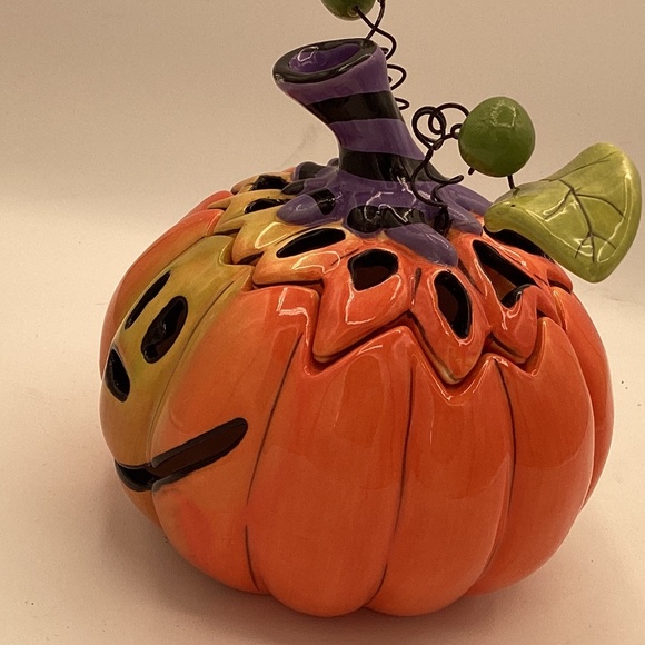 Pumpkin Happy Face. T-Lite Holder - Picture 2 of 6